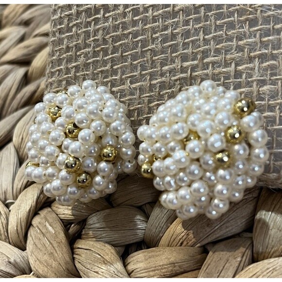 Vintage Clip On Earrings Gold Tone Statement Cluster Large Victorian Revival - Picture 3 of 9